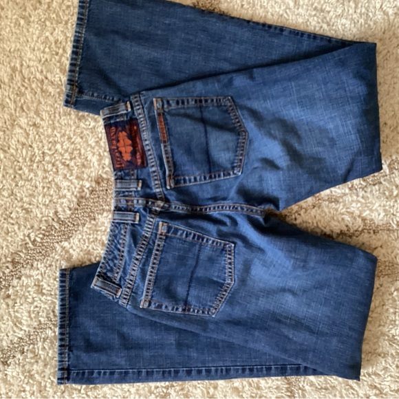 Vintage Lucky brand jeans. - Picture 4 of 5